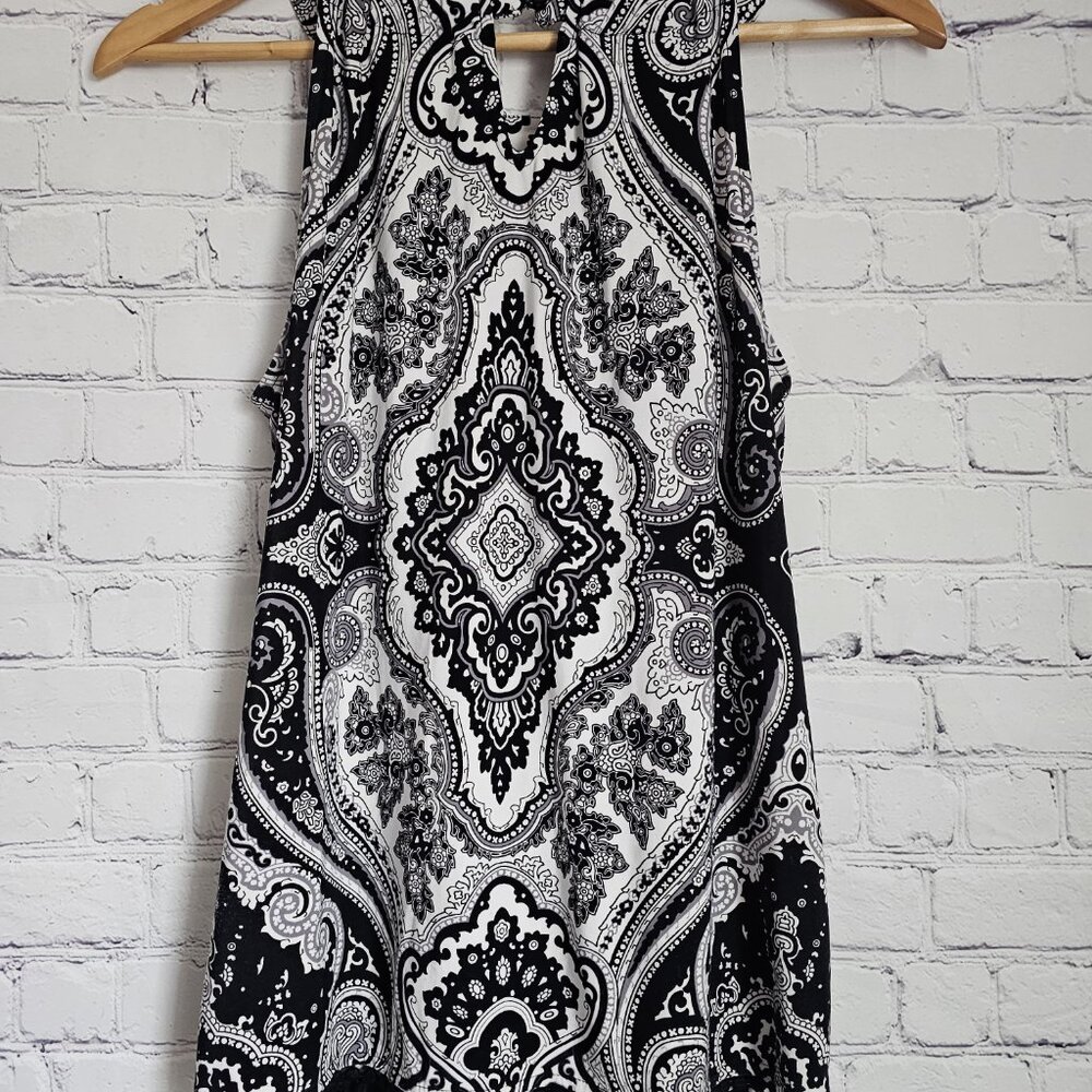 INC International Concepts Top M Black White Paisley Sleeveless Pom Pom Hem Trim - Picture 8 of 13